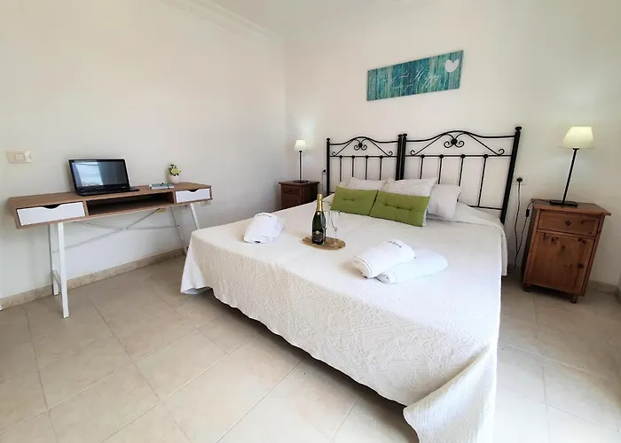 Bahia Alba